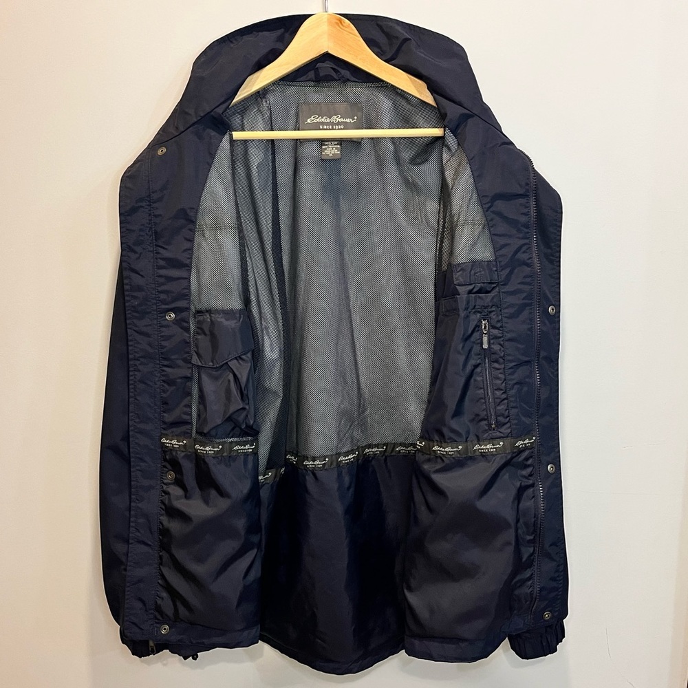Eddie Bauer lightweight jacket - Picture 2 of 6